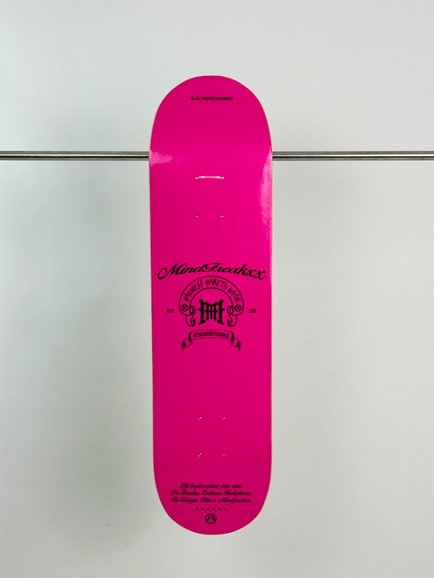 MINDFREAKXX TRIUMPH CREST SKATEBOARD