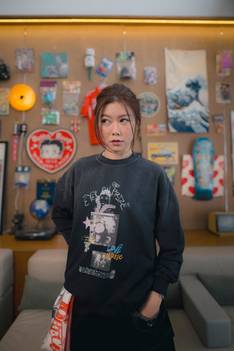 EYES ON THE PRIZE JOURNAL PULLOVER (ACID WASH BLACK)
